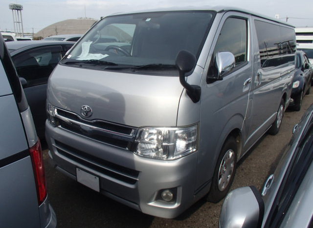 TOYOTA HIACE full