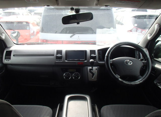 TOYOTA HIACE full