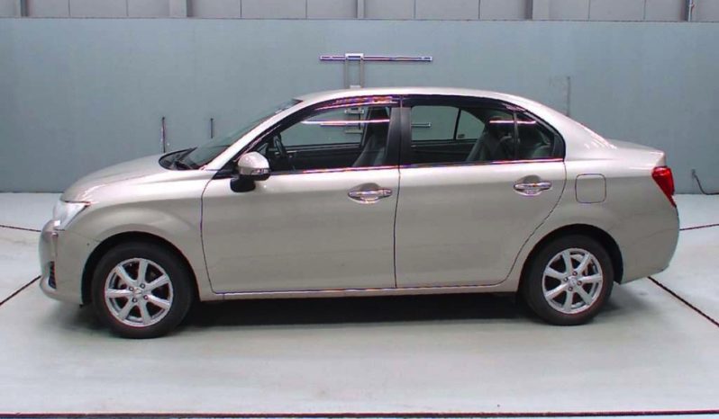 TOYOTA COROLLA AXIO full