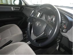 TOYOTA COROLLA AXIO full