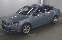 VOLKSWAGEN PASSAT TSi full