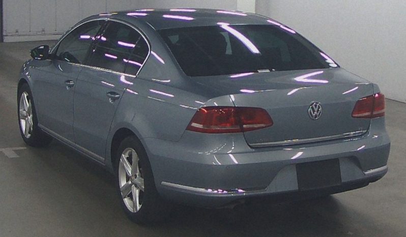 VOLKSWAGEN PASSAT TSi full