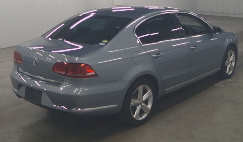VOLKSWAGEN PASSAT TSi full