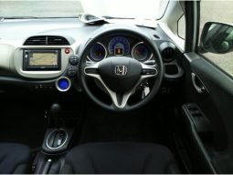 HONDA FIT HYBRID full