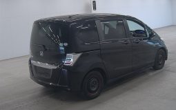 HONDA FREED full