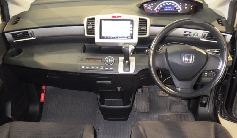 HONDA FREED full