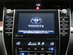 Toyota Harrier full
