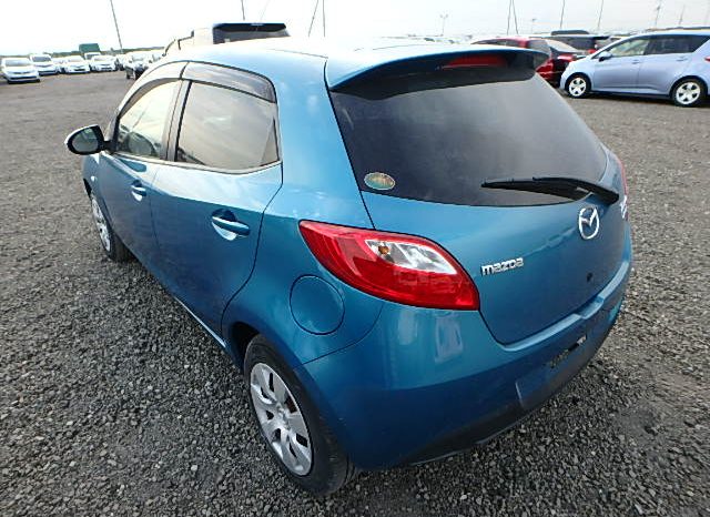 Mazda Demio Skyactive full