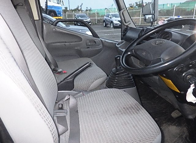 Toyota Dyna Truck full