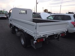 Toyota Dyna Truck full