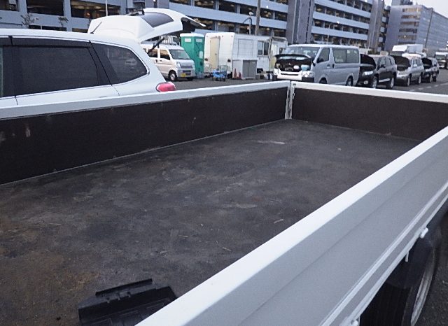 Toyota Dyna Truck full