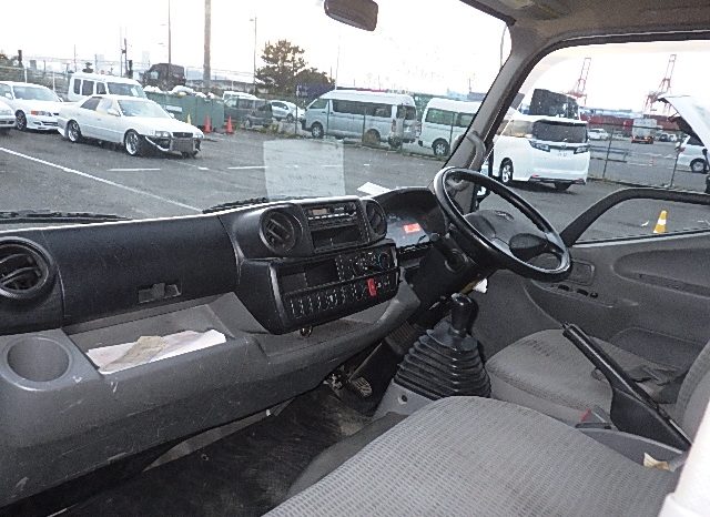 Toyota Dyna Truck full