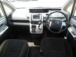 Toyota Noah full