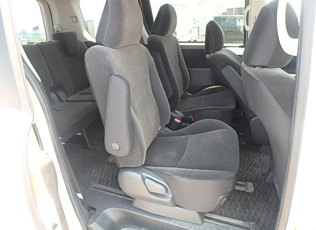 Toyota Noah full