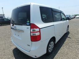 Toyota Noah full