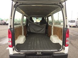 Toyota Hiace full