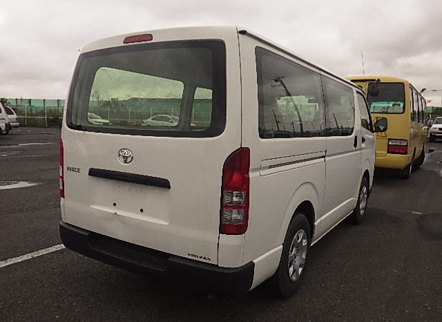 Toyota Hiace full