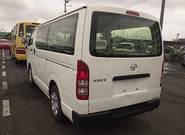 Toyota Hiace full
