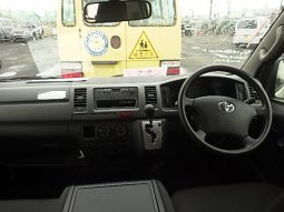 Toyota Hiace full