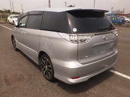 Toyota Estima full