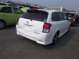 Toyota Fielder Aero full