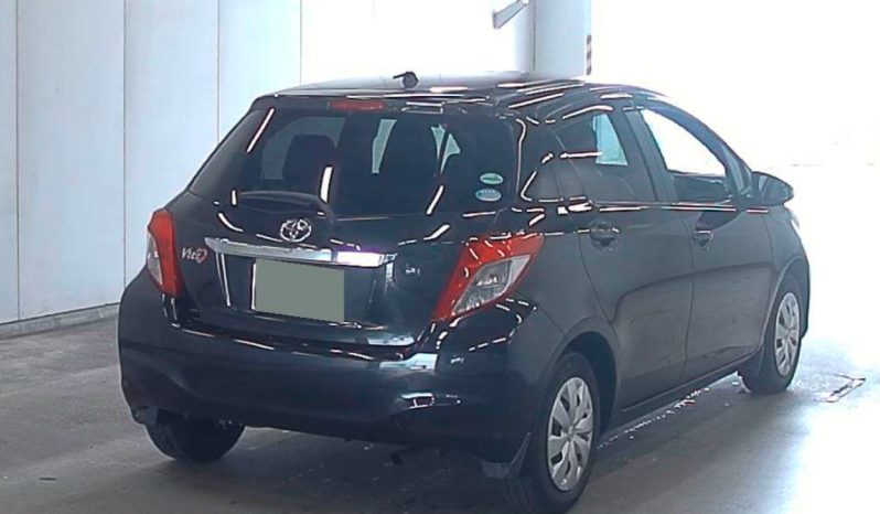 Toyota Vitz full