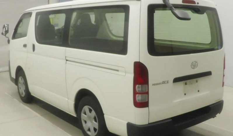 Toyota Regius Ace full
