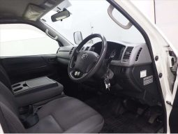 Toyota Regius Ace full