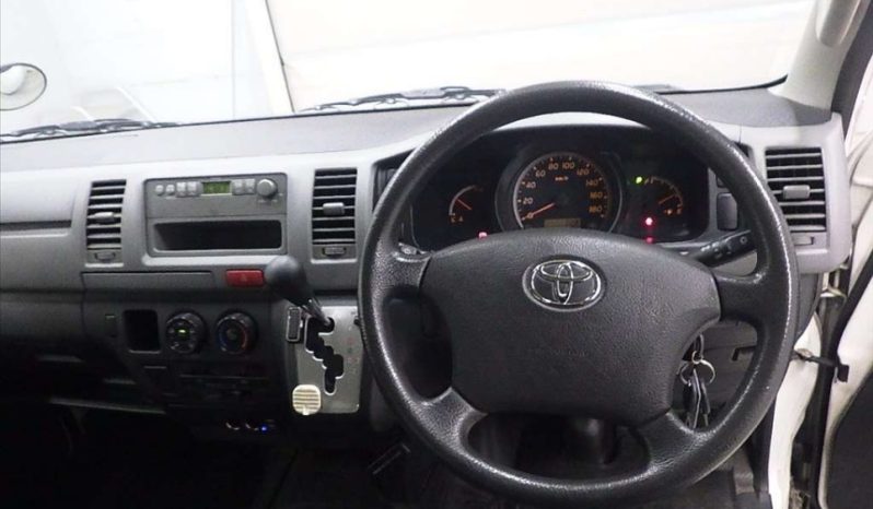 Toyota Regius Ace full