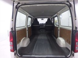 Toyota Regius Ace full