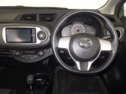 Toyota Vitz full