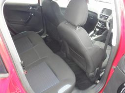 Peugeot 208 full