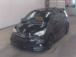 Toyota Ractis full