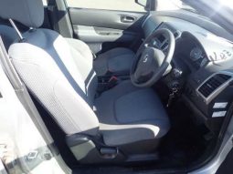 Nissan Wingroad full