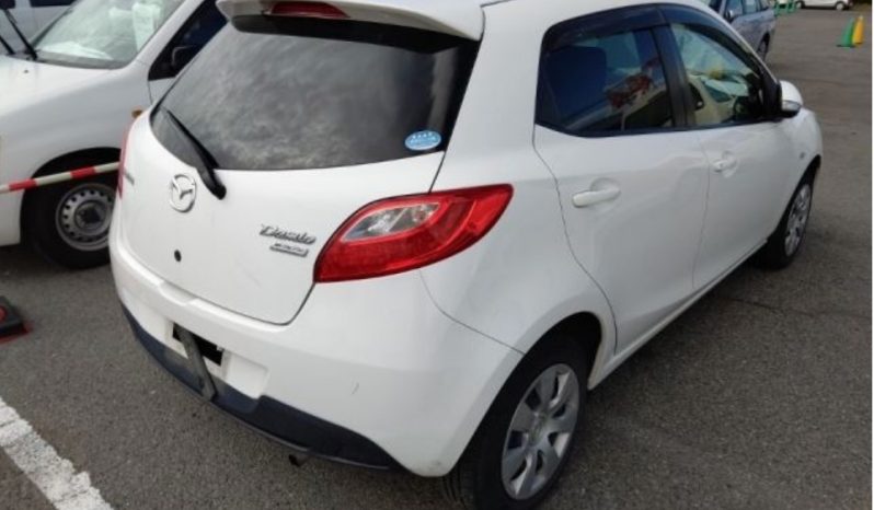 Mazda Demio Skyactive full