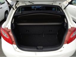 Mazda Demio Skyactive full