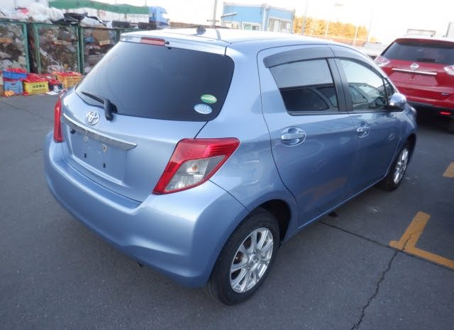 Toyota Vitz full