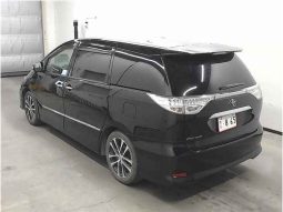 Toyota Estima full