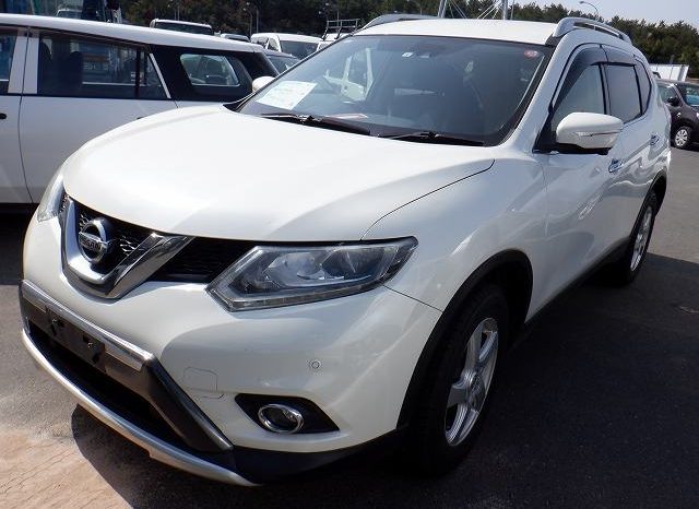 Nissan X-Trail full