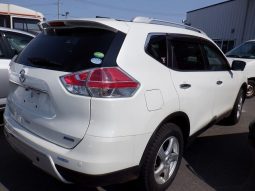 Nissan X-Trail full