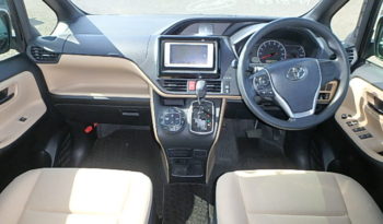 Toyota Noah full