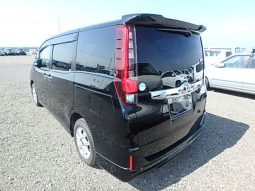 Toyota Noah full
