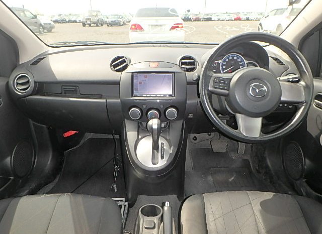Mazda Demio full