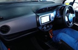 Toyota Vitz full