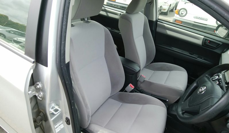 Toyota Corolla Axio full