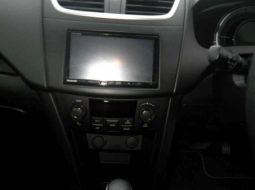 Suzuki Swift full