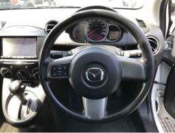 Mazda Demio full
