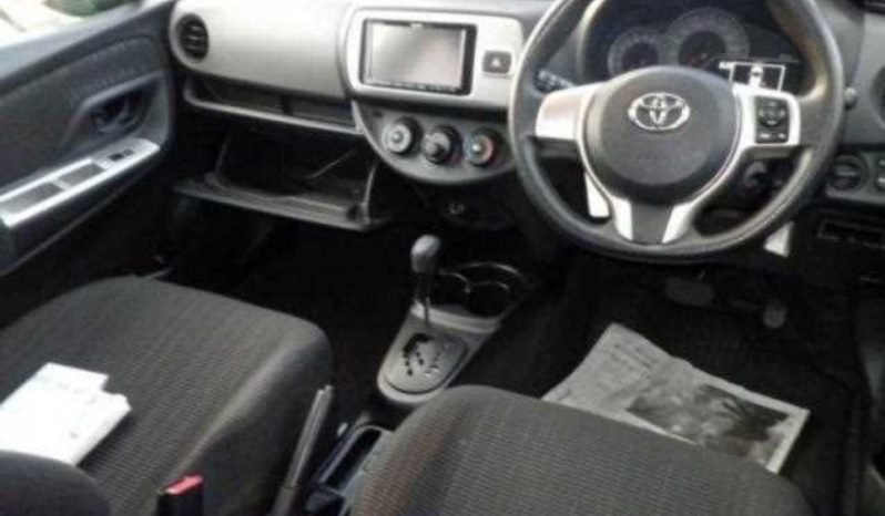 Toyota Vitz full