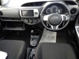 Toyota Vitz full