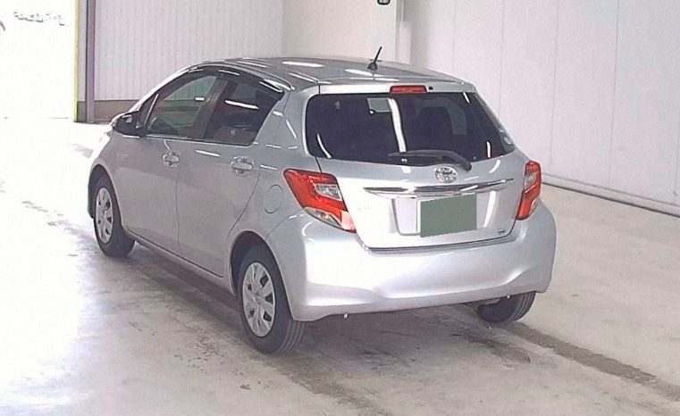 Toyota Vitz full